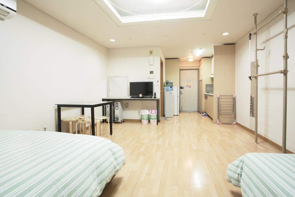 Njoy Seoul Bagian luar foto